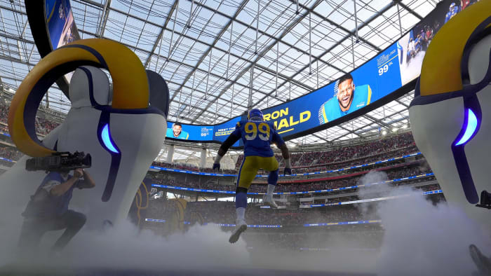 aaron-donald-introduction